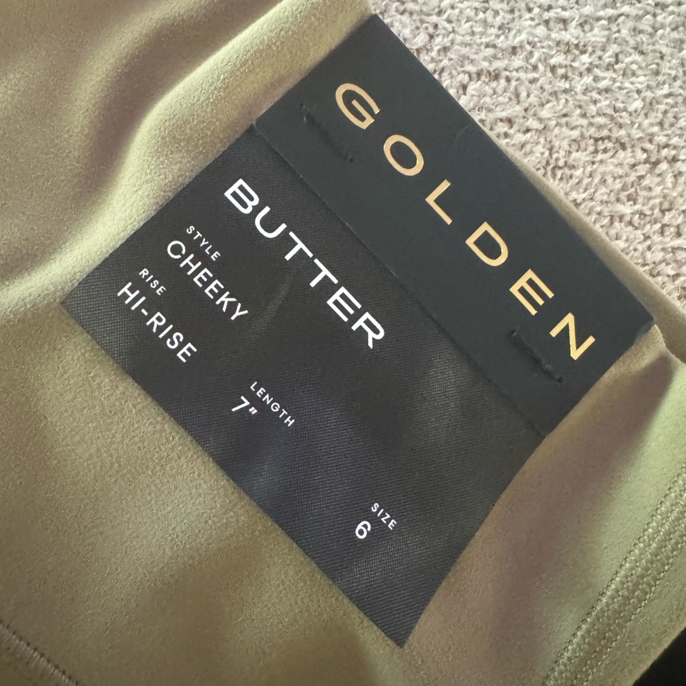 ARITZIA Golden Butter Shorts. Sold out color. Size 6. NWT! - Picture 2 of 3